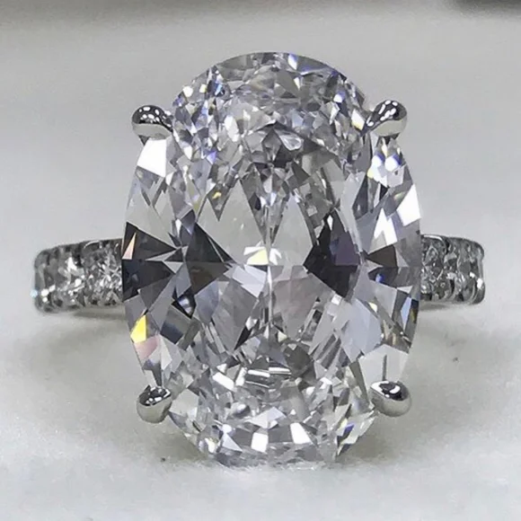 18K Oval Cut Diamond Sterling Silver Ring - Picture 5 of 5